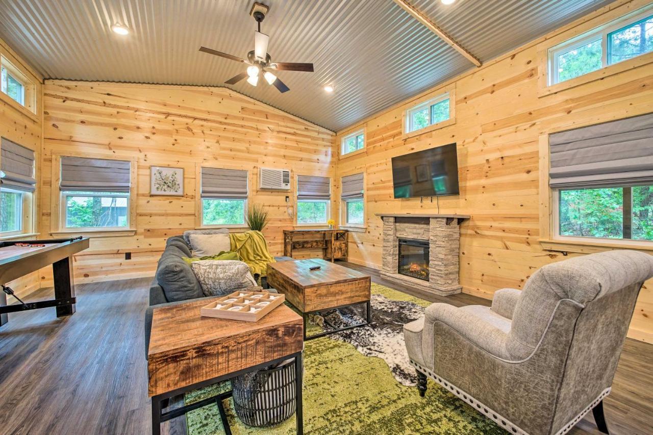 Stylish Cabin By Beavers Bend Hot Tub And Fire Pit Broken Bow Kültér fotó