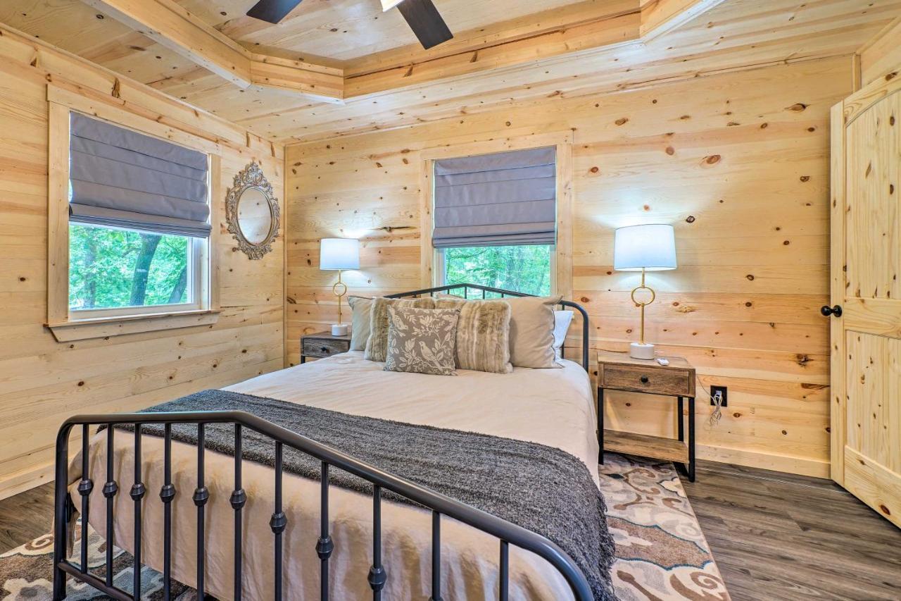 Stylish Cabin By Beavers Bend Hot Tub And Fire Pit Broken Bow Kültér fotó