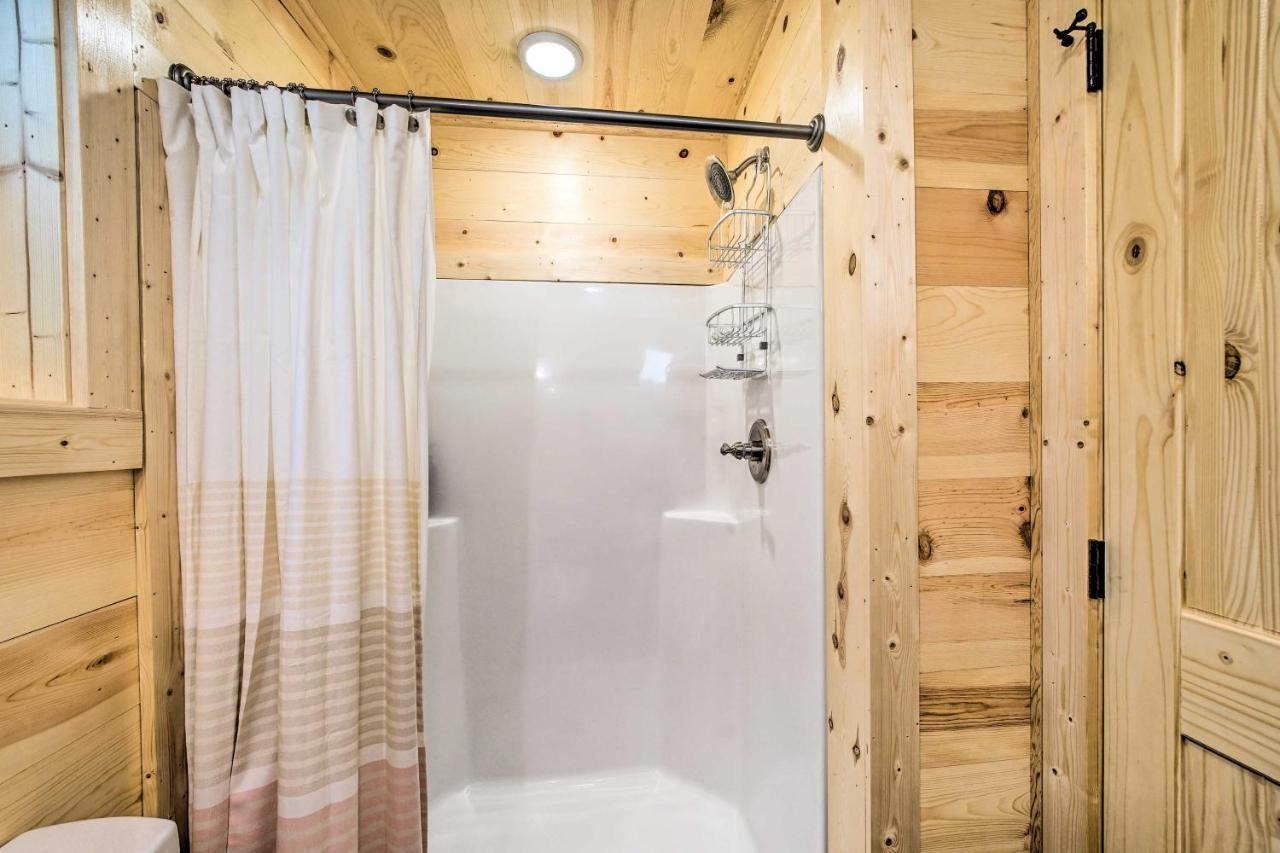 Stylish Cabin By Beavers Bend Hot Tub And Fire Pit Broken Bow Kültér fotó