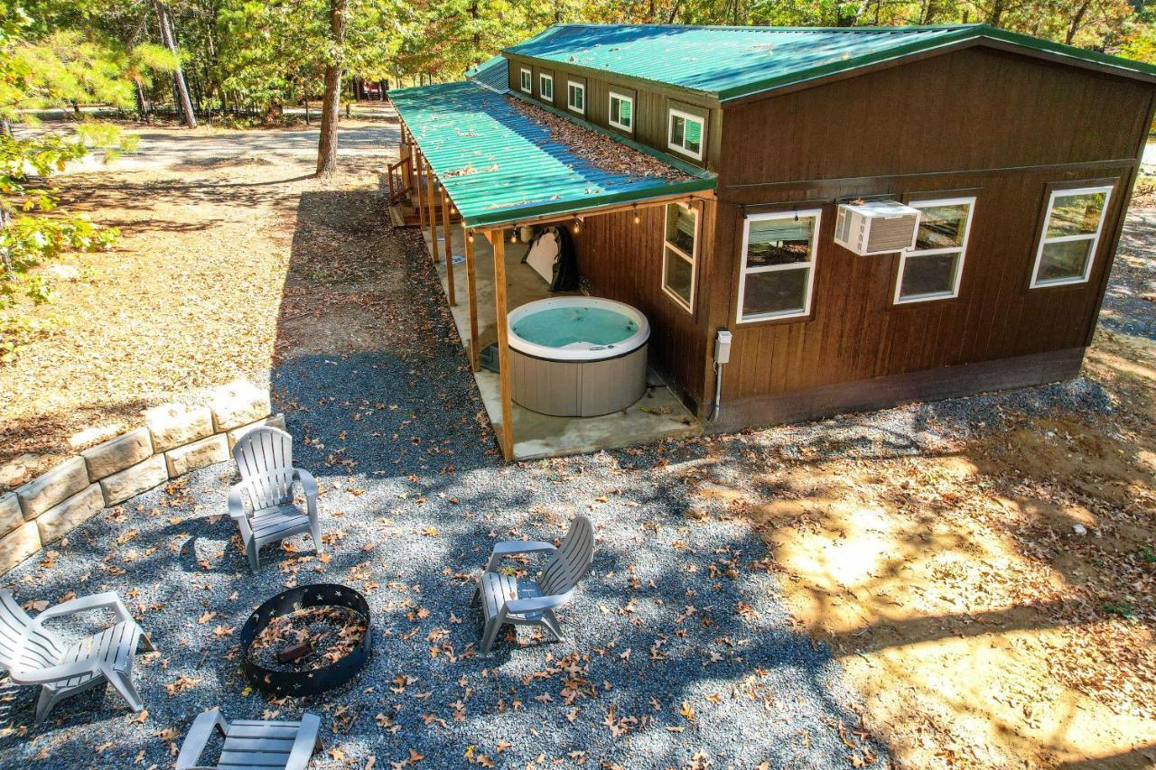 Stylish Cabin By Beavers Bend Hot Tub And Fire Pit Broken Bow Kültér fotó