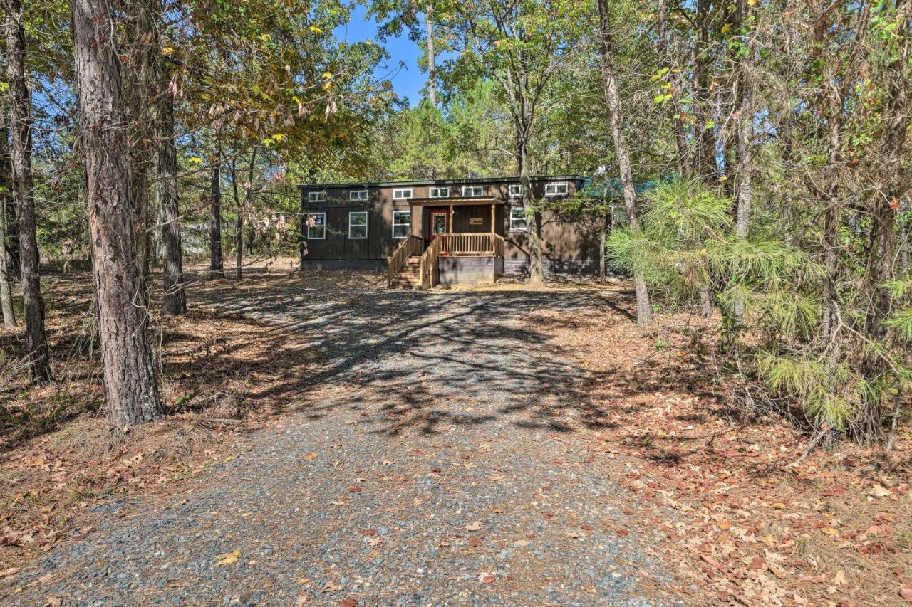 Stylish Cabin By Beavers Bend Hot Tub And Fire Pit Broken Bow Kültér fotó